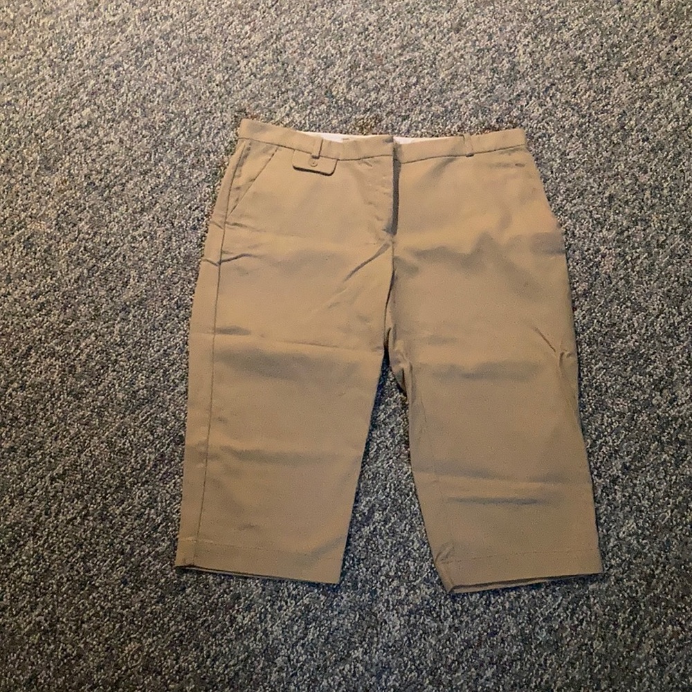 Old Navy Capri Pants